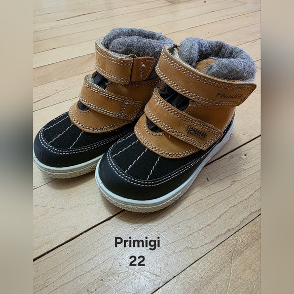 Primigi Kids' Black and Brown Boots - Picture 1 of 4